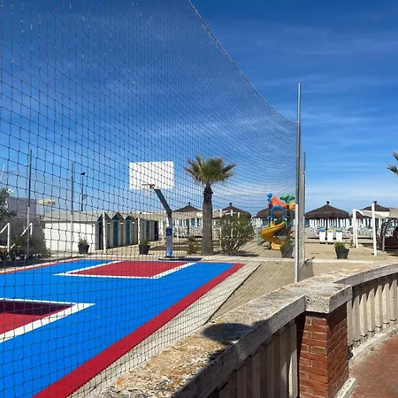 아파트 Un' Estate Al Mare *