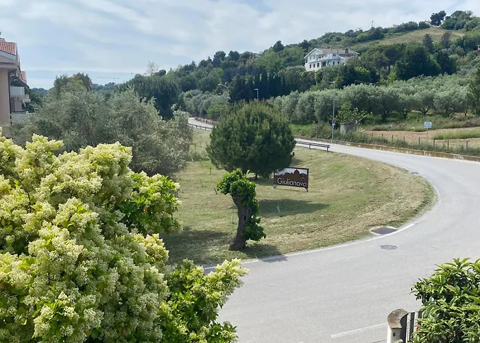 Un' Estate Al Mare * ג'וליאנובה